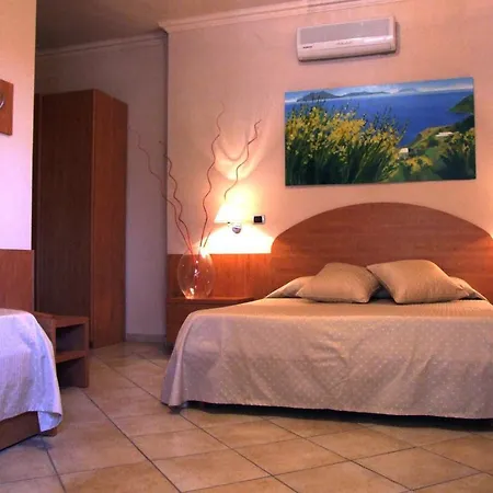 Hotel apartamentowy La Giara 4*