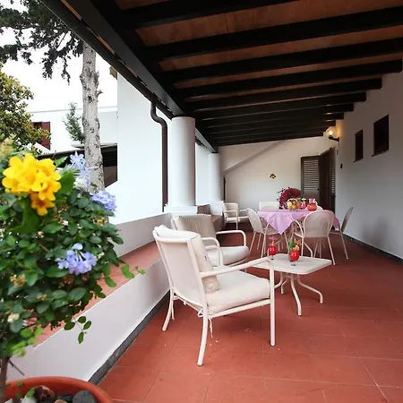 La Giara Hotel apartamentowy