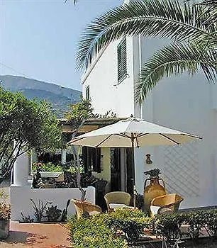 La Giara Hotel apartamentowy 4*