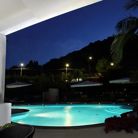 Hotel apartamentowy La Giara Lipari (Isola Lipari)