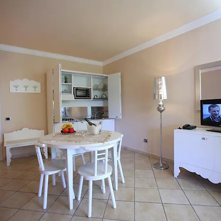 La Giara Hotel apartamentowy