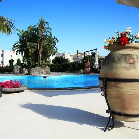 La Giara Hotel apartamentowy 4*
