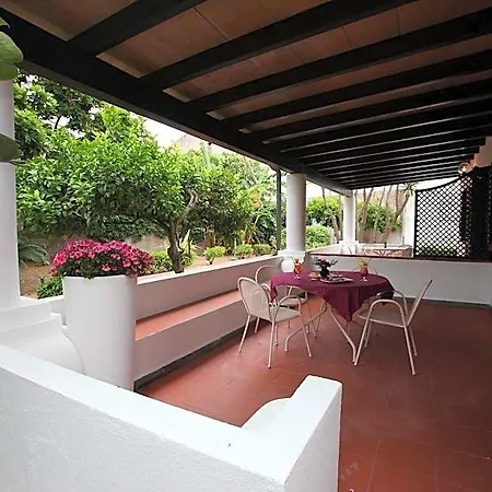 Aparthotel La Giara